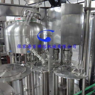 礦泉水瓶子pet型灌裝機（BBR-145）