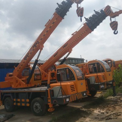 10噸12噸變形異性吊車 12噸自制底盤小吊車 輪胎式車載吊車廠家報(bào)價(jià)