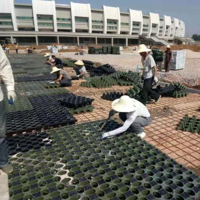 中石易道 植草地坪模具出租 高承載植草地坪  歡迎來(lái)電咨詢